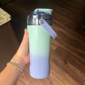 Brumate Multishaker Lavender Haze 26oz